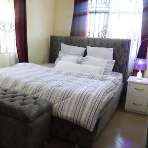 Pearl Central Modern Sweet Homestay